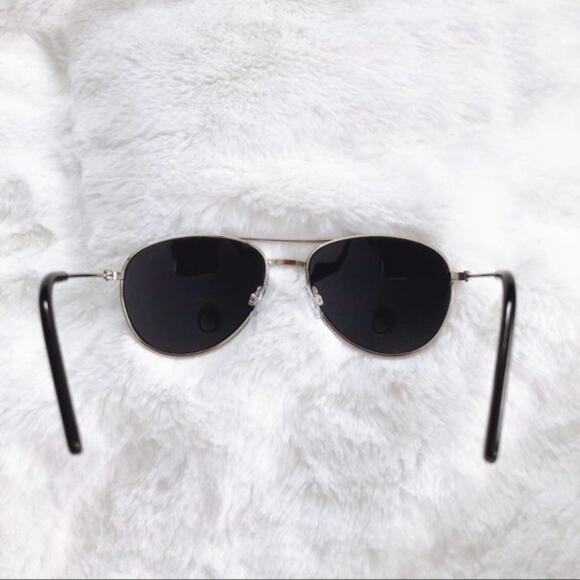 Remy Silver Mirrored Aviator Sunglasses - Picture 5 of 9
